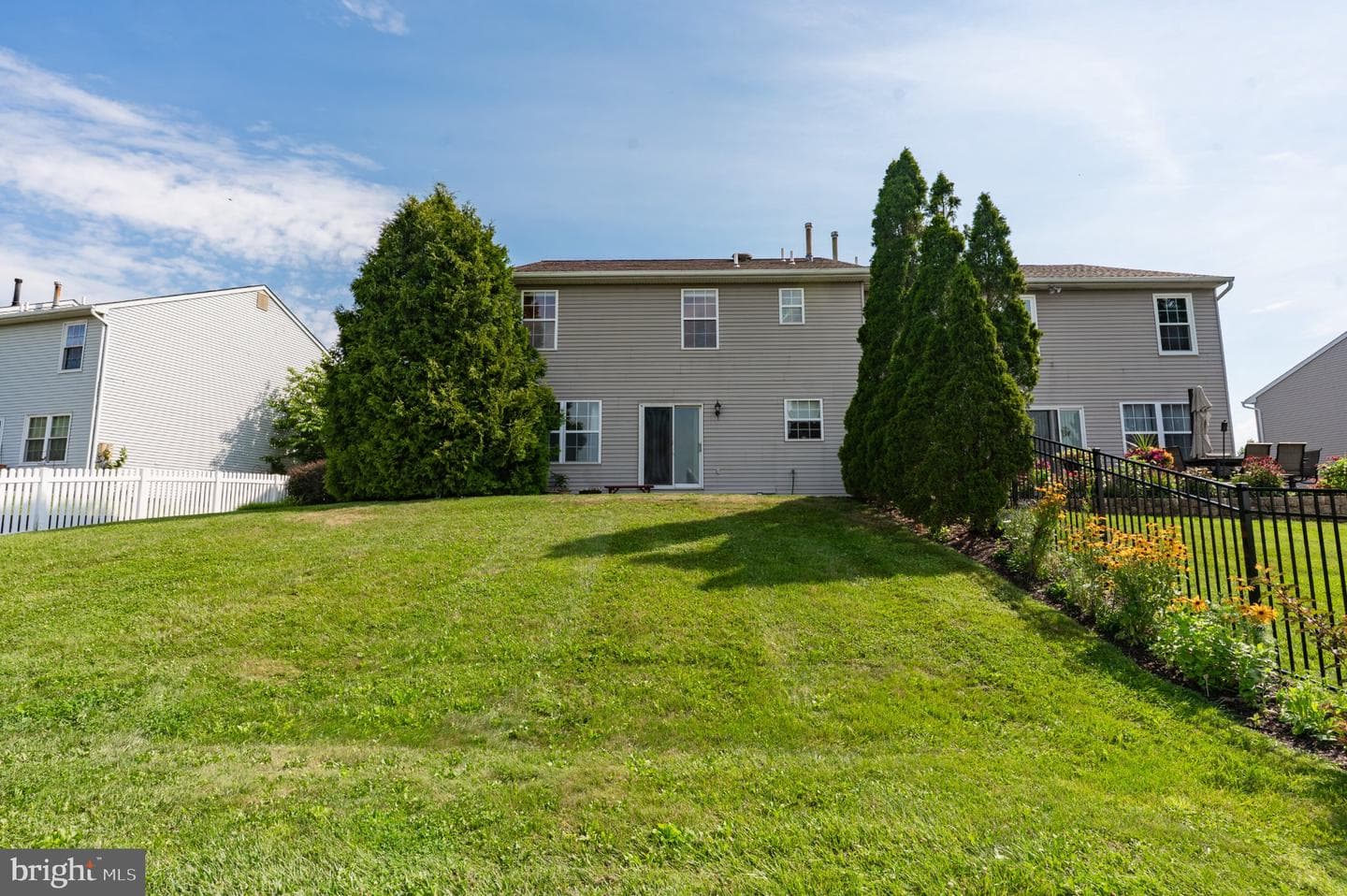 121 Winding Way photo 5
