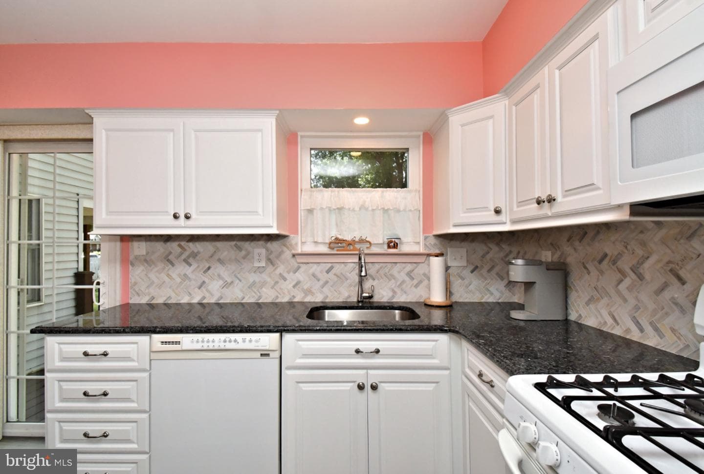 106 Station Drive photo 18