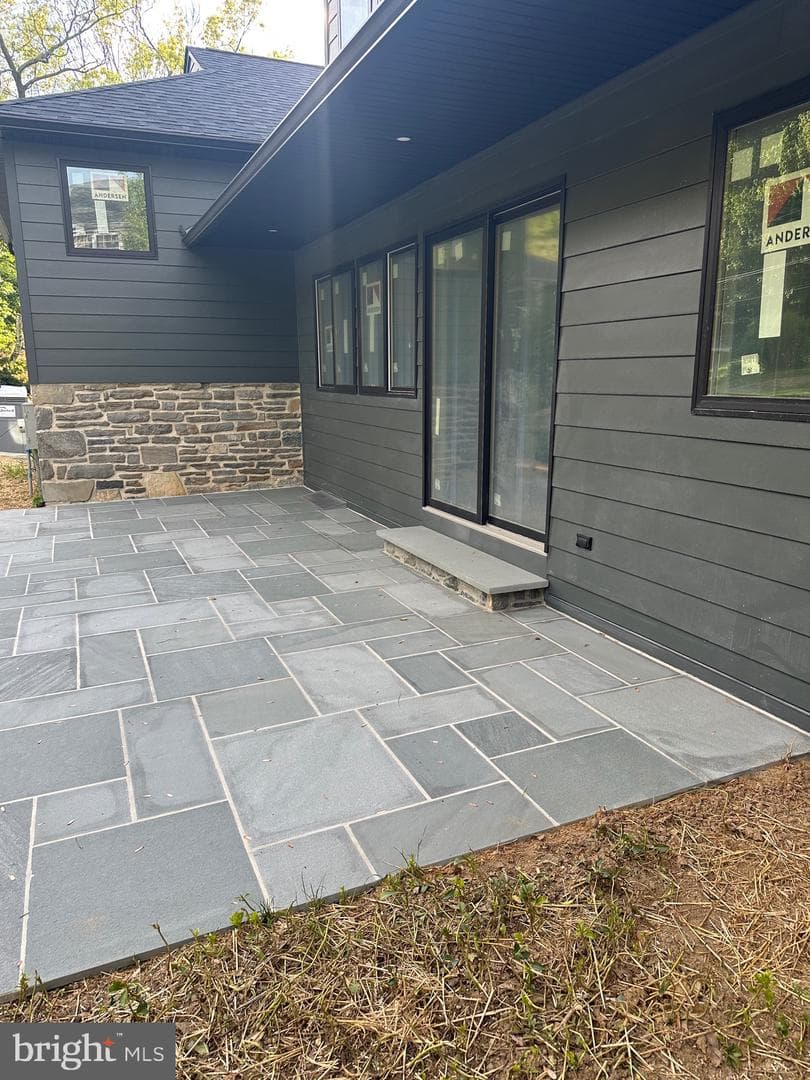 713 Woodfield Road photo 37