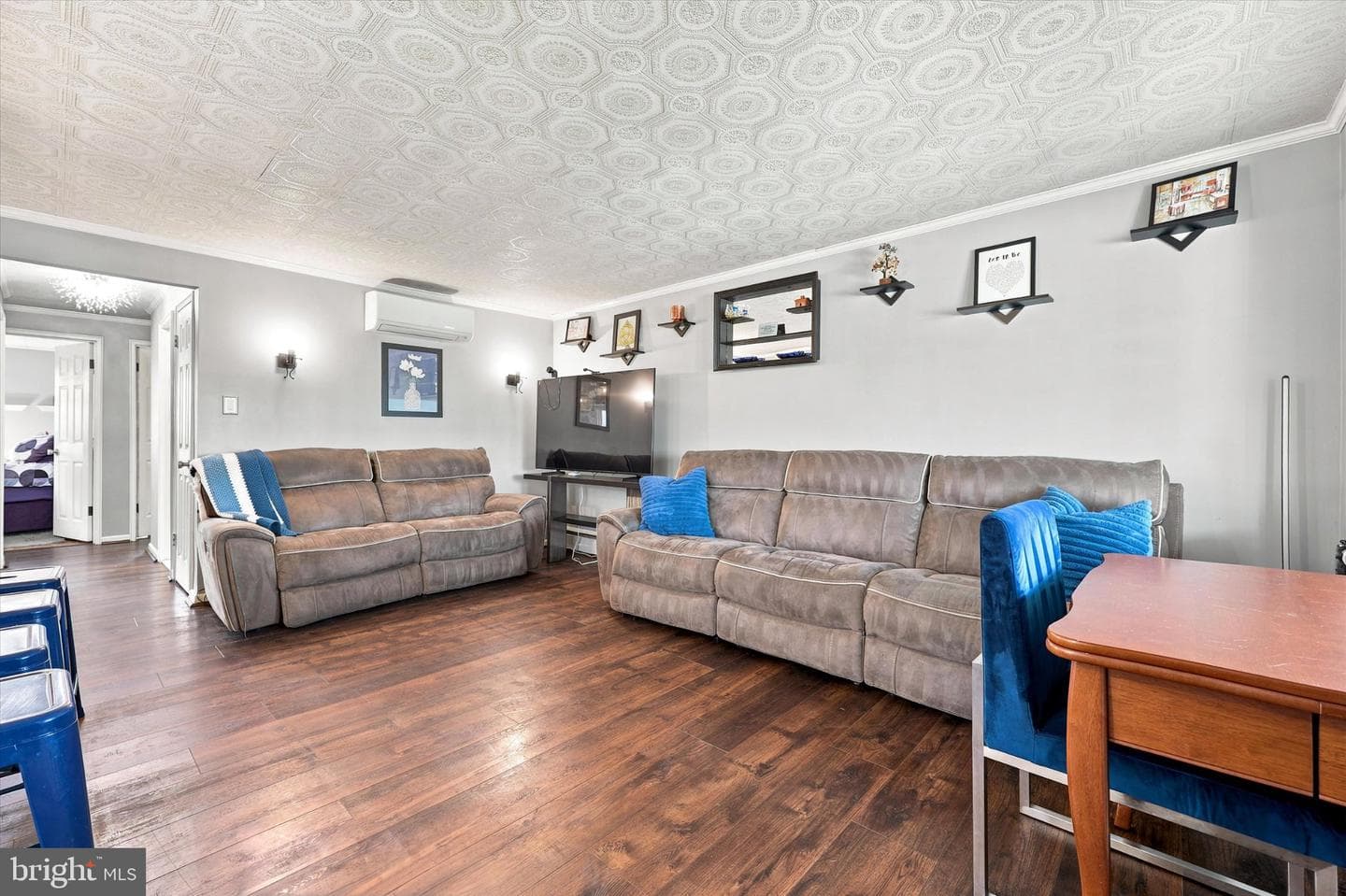 1307 Midland Road photo 6