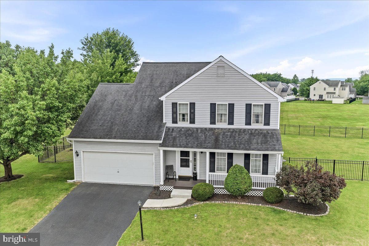 423 Larchwood Drive, Royersford