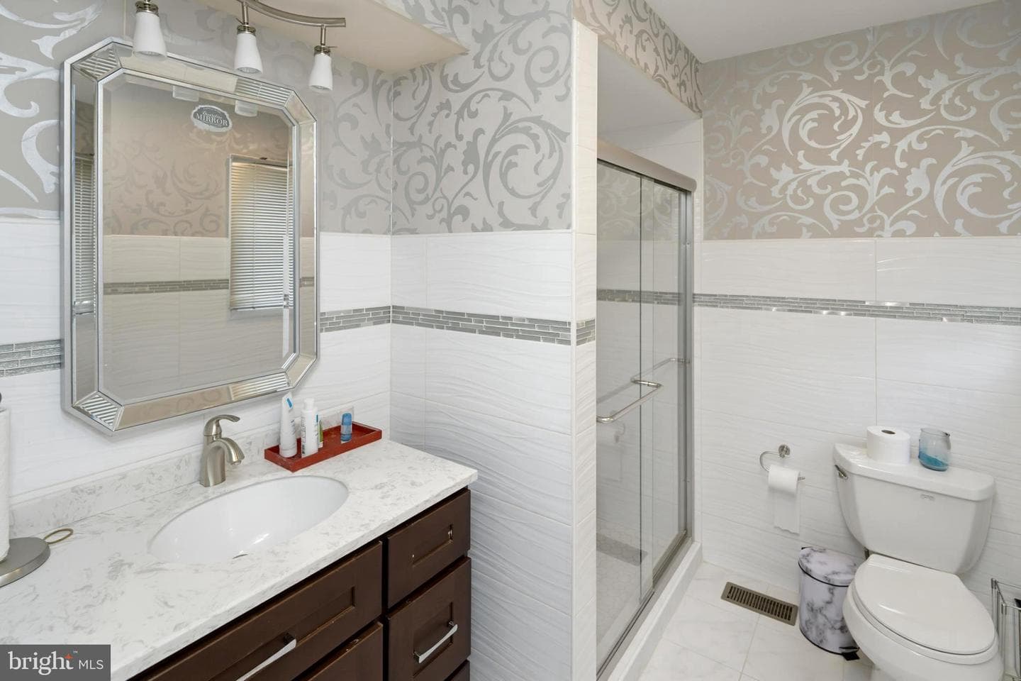 3930 Pond View Lane photo 24