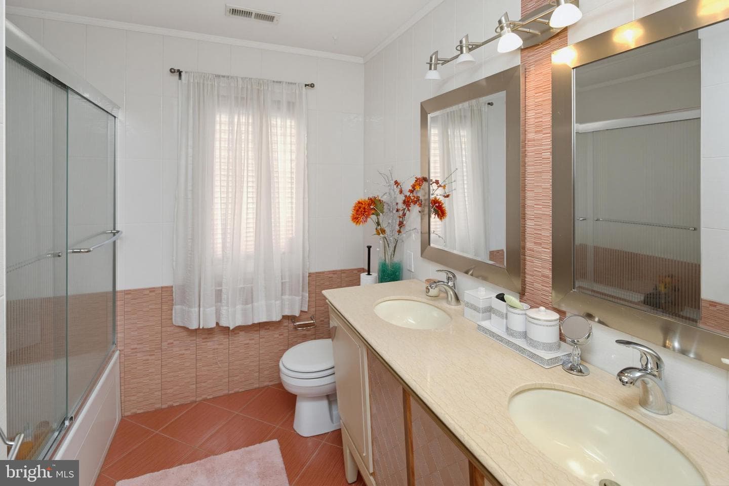 3930 Pond View Lane photo 27