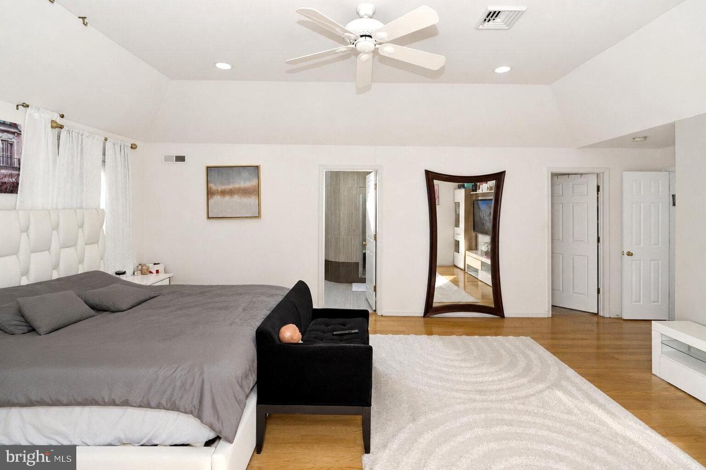 3930 Pond View Lane photo 29