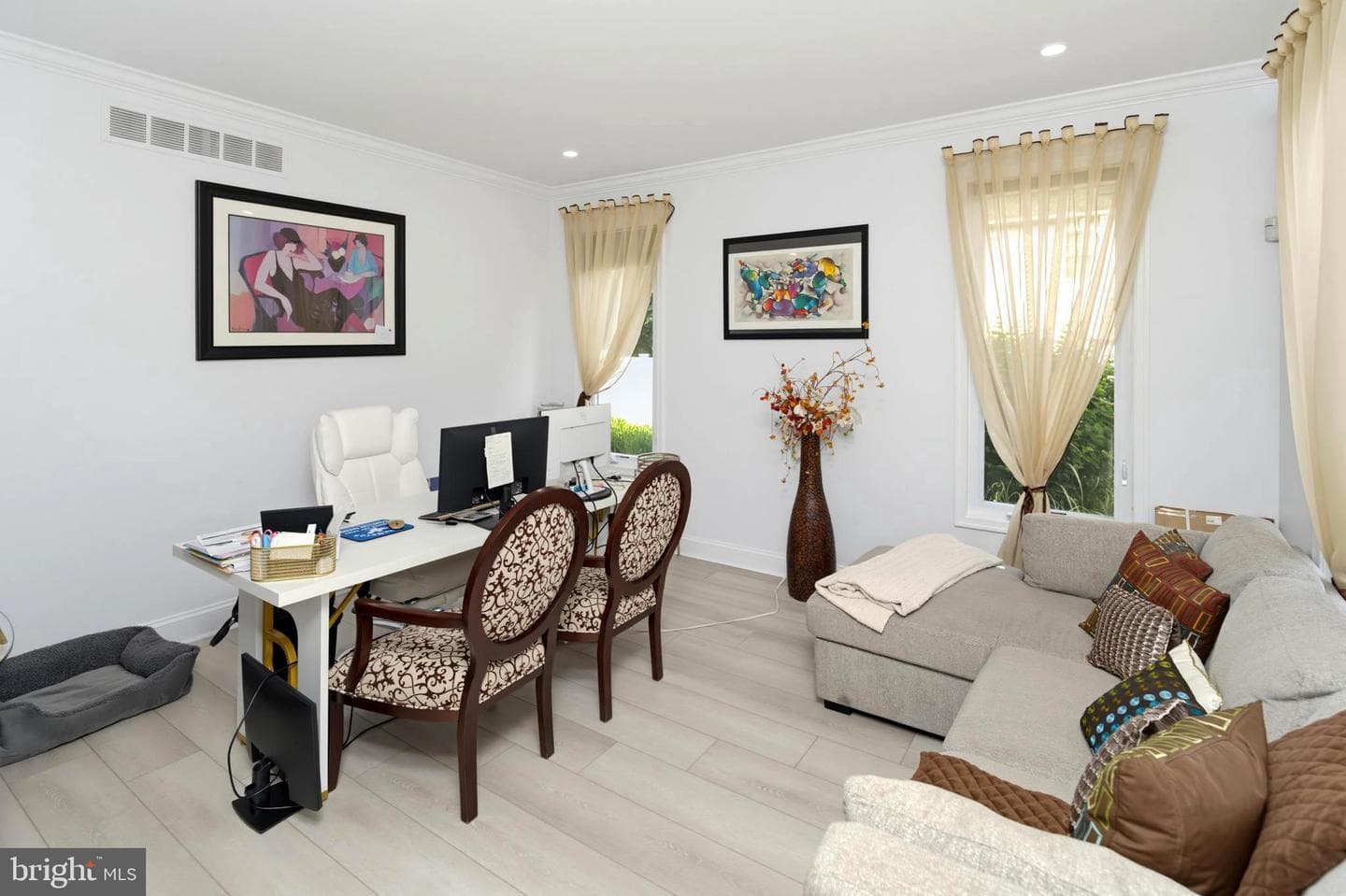 3930 Pond View Lane photo 4