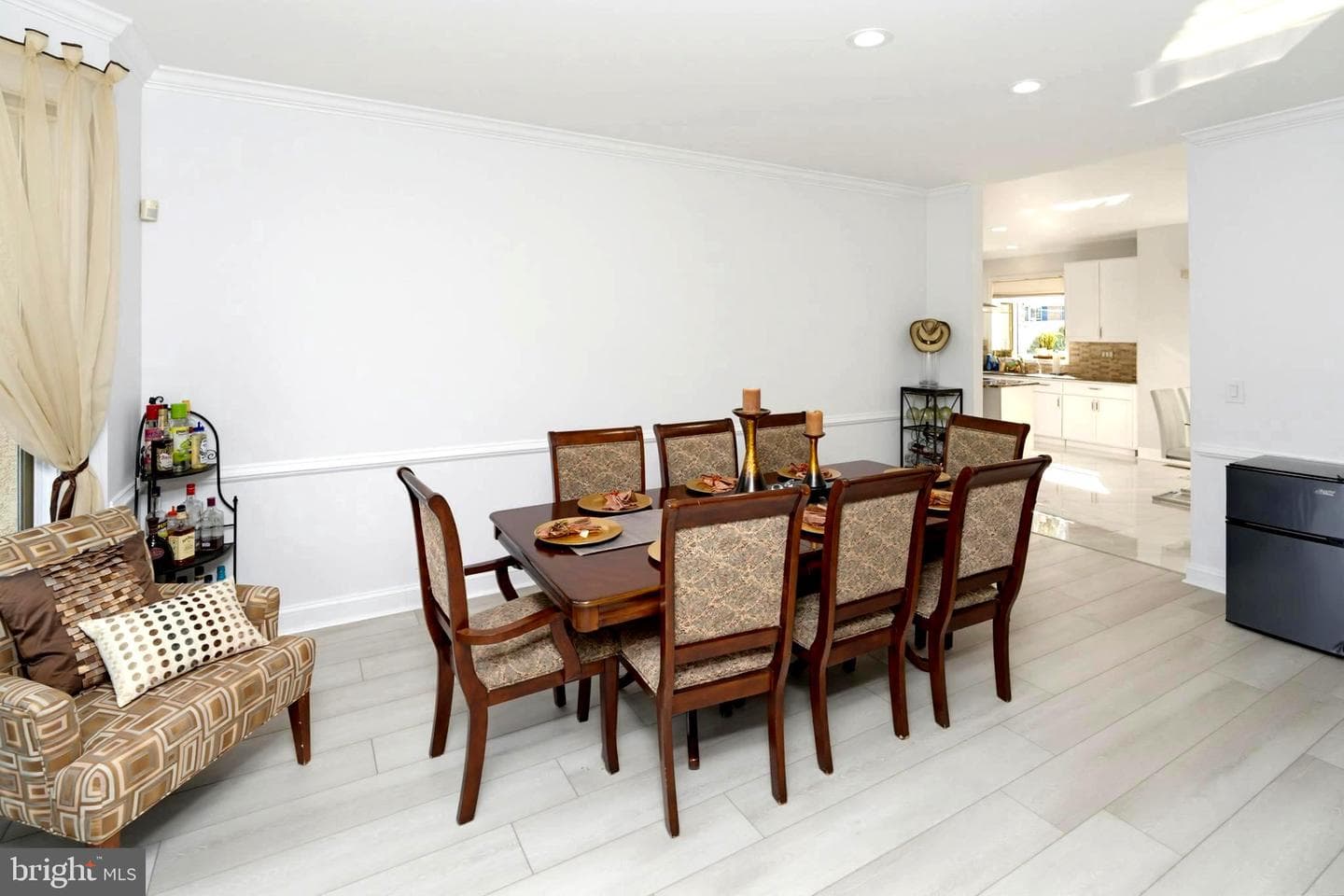 3930 Pond View Lane photo 7