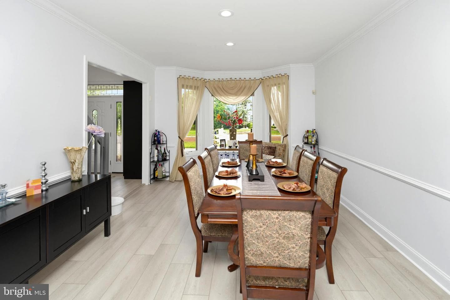 3930 Pond View Lane photo 8