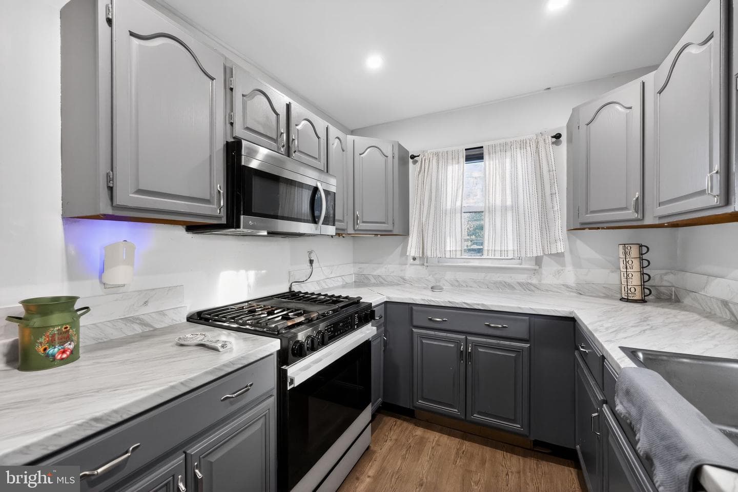 550 Penn Avenue photo 8