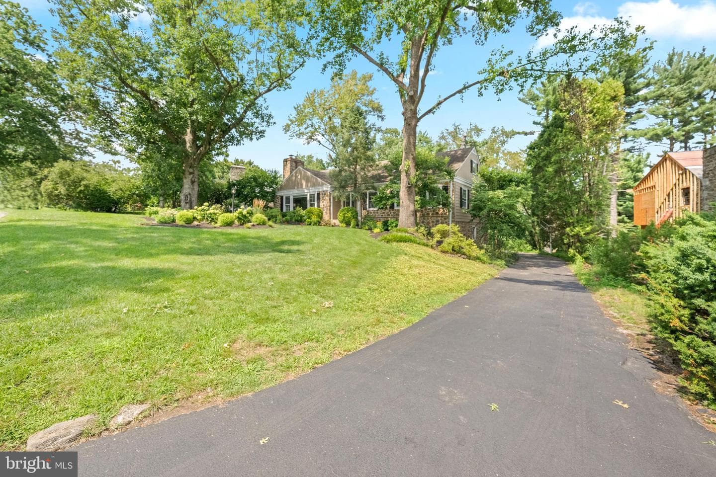 505 Parkview Drive photo 5