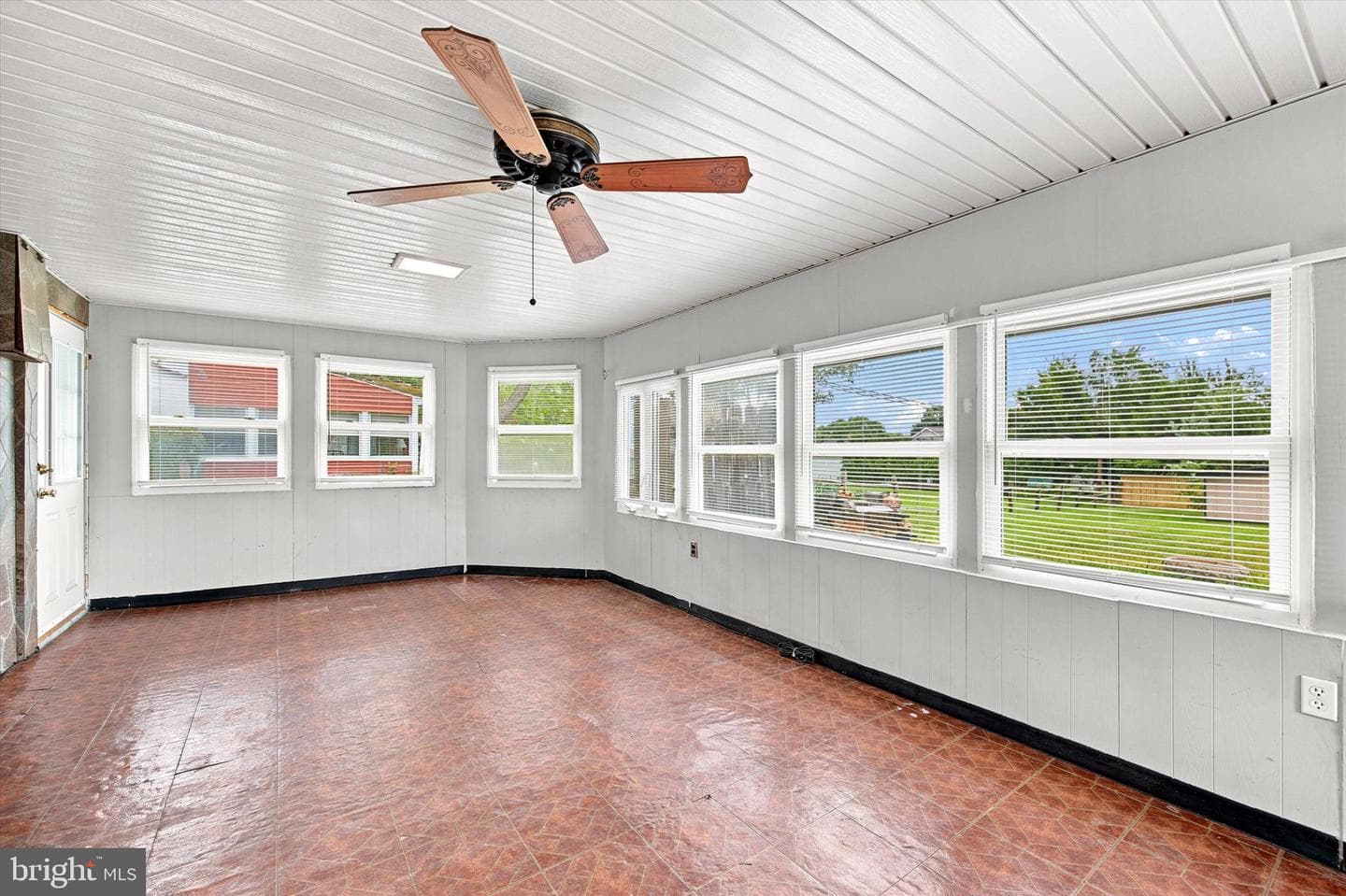 319 Clear Spring Road photo 9