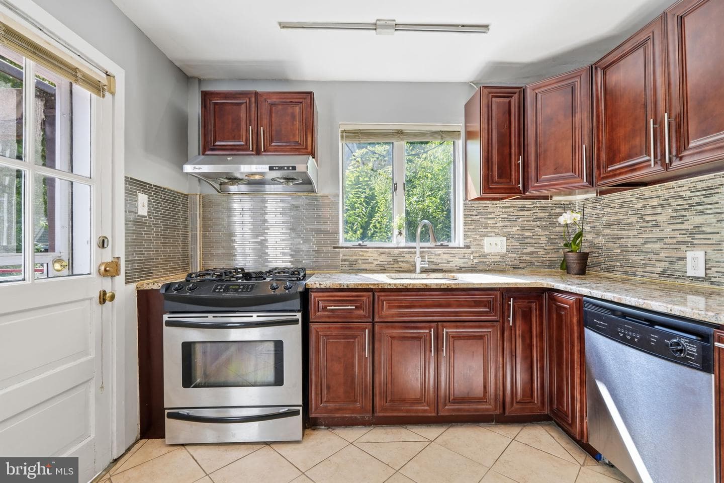 1102 Orleans Road photo 14