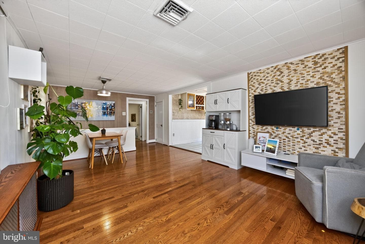 111 Fulmer Road photo 3