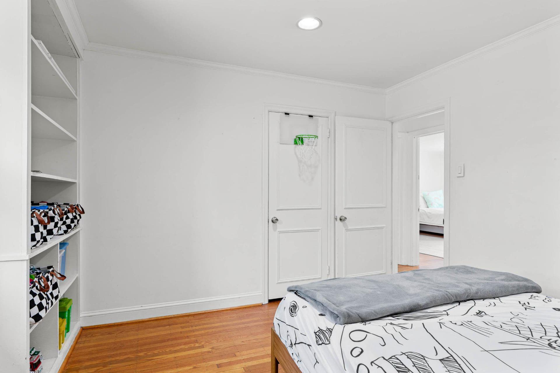 1162 Dewitt Road photo 17