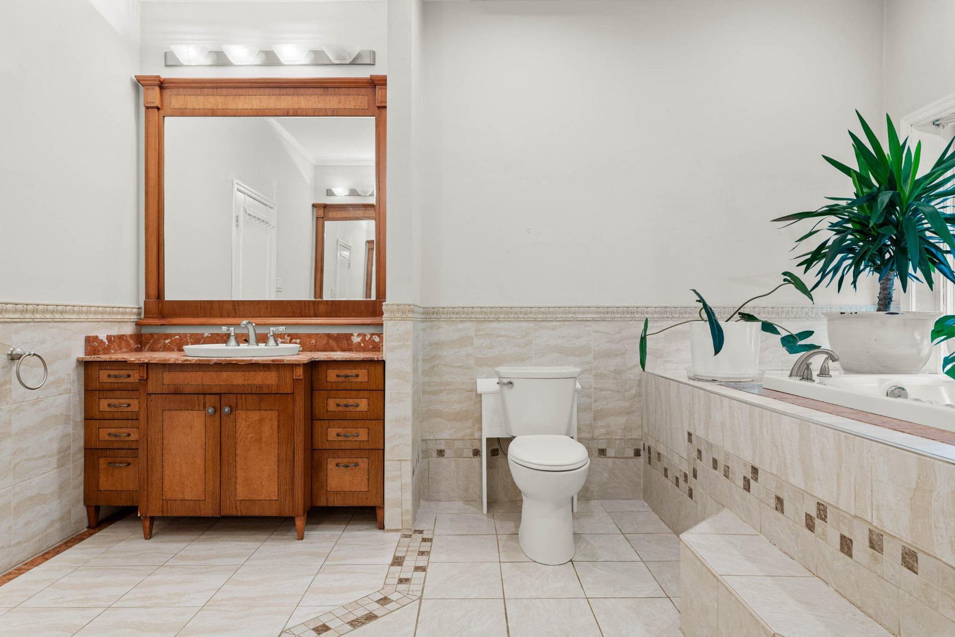 1162 Dewitt Road photo 32
