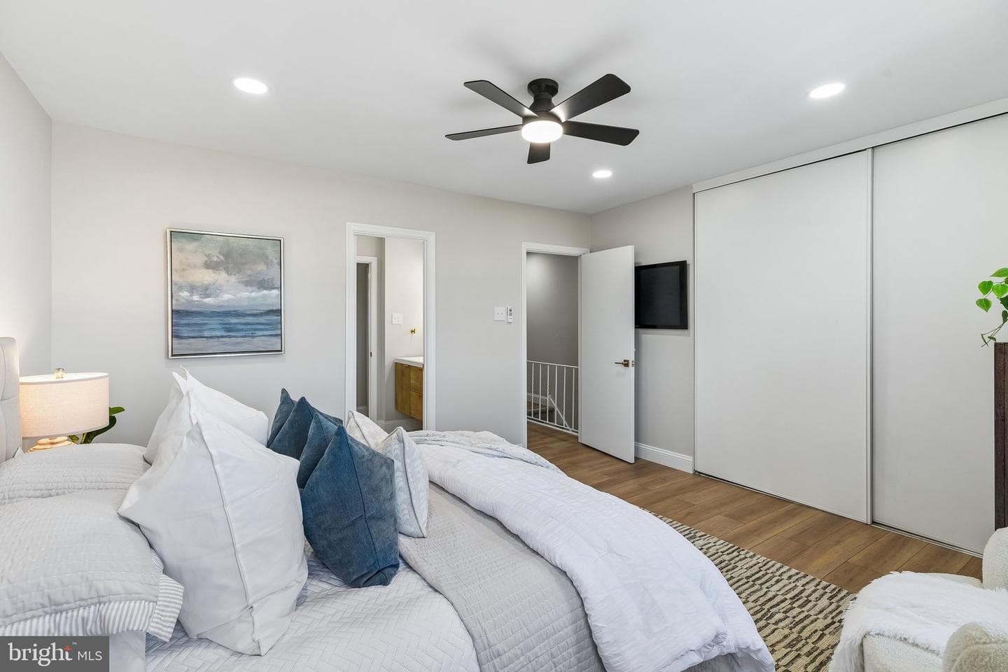 224 Holly Drive photo 10