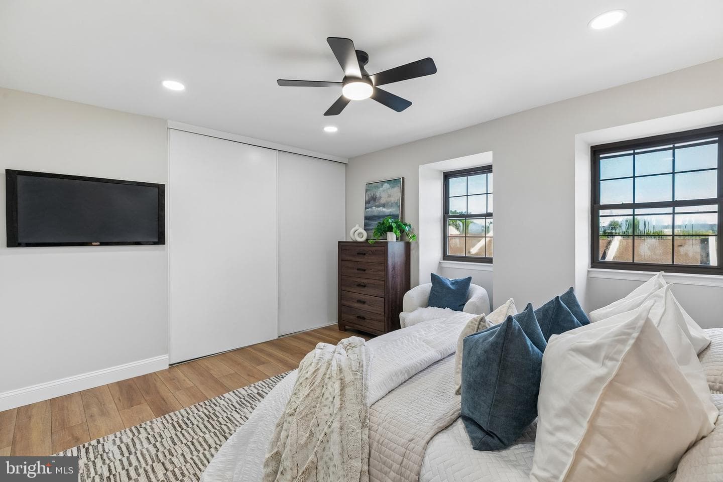 224 Holly Drive photo 11