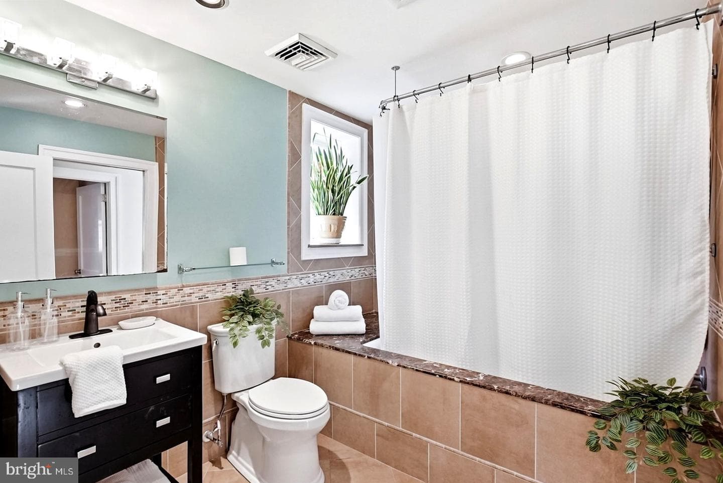 1526 James Road photo 25