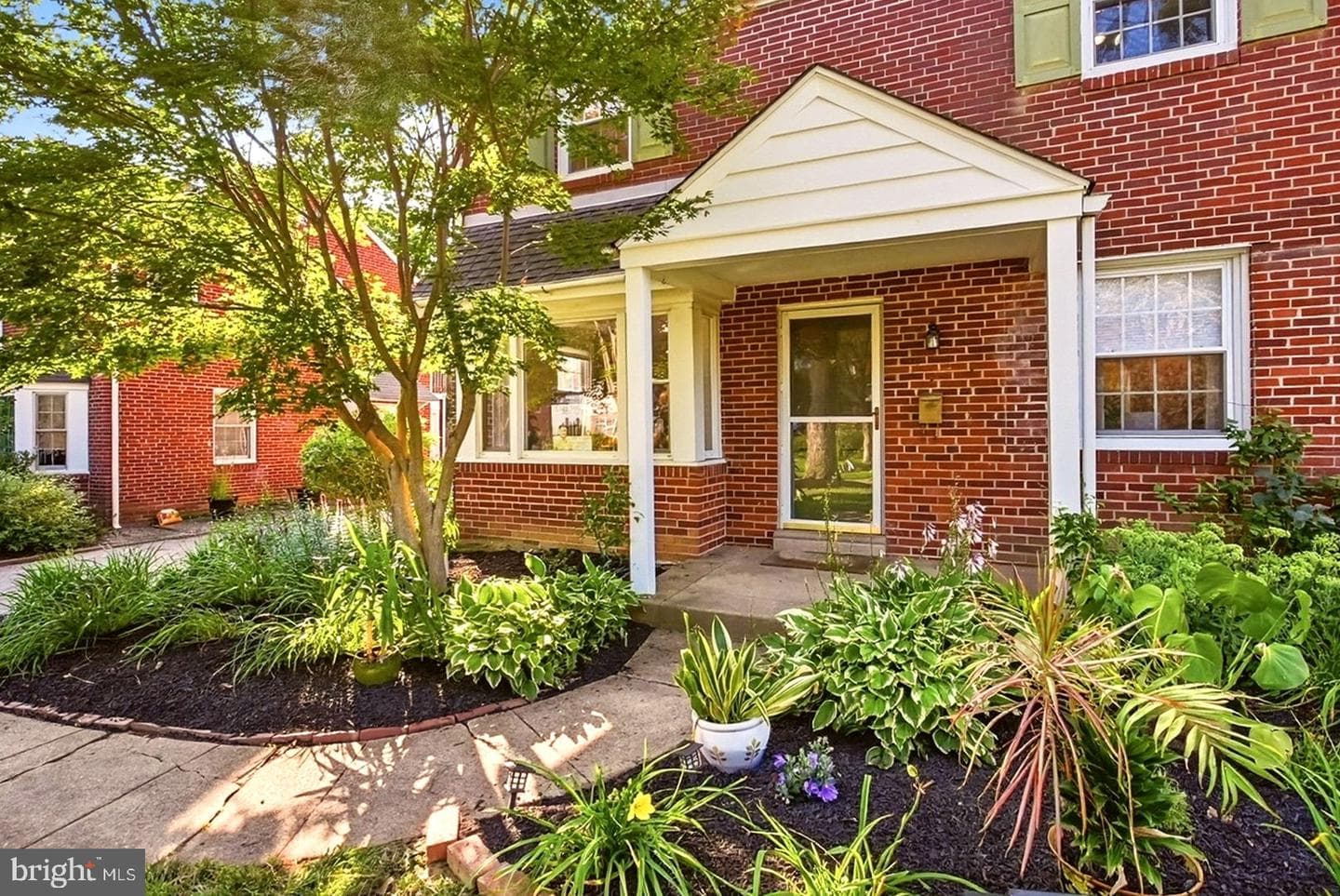 1526 James Road photo 3