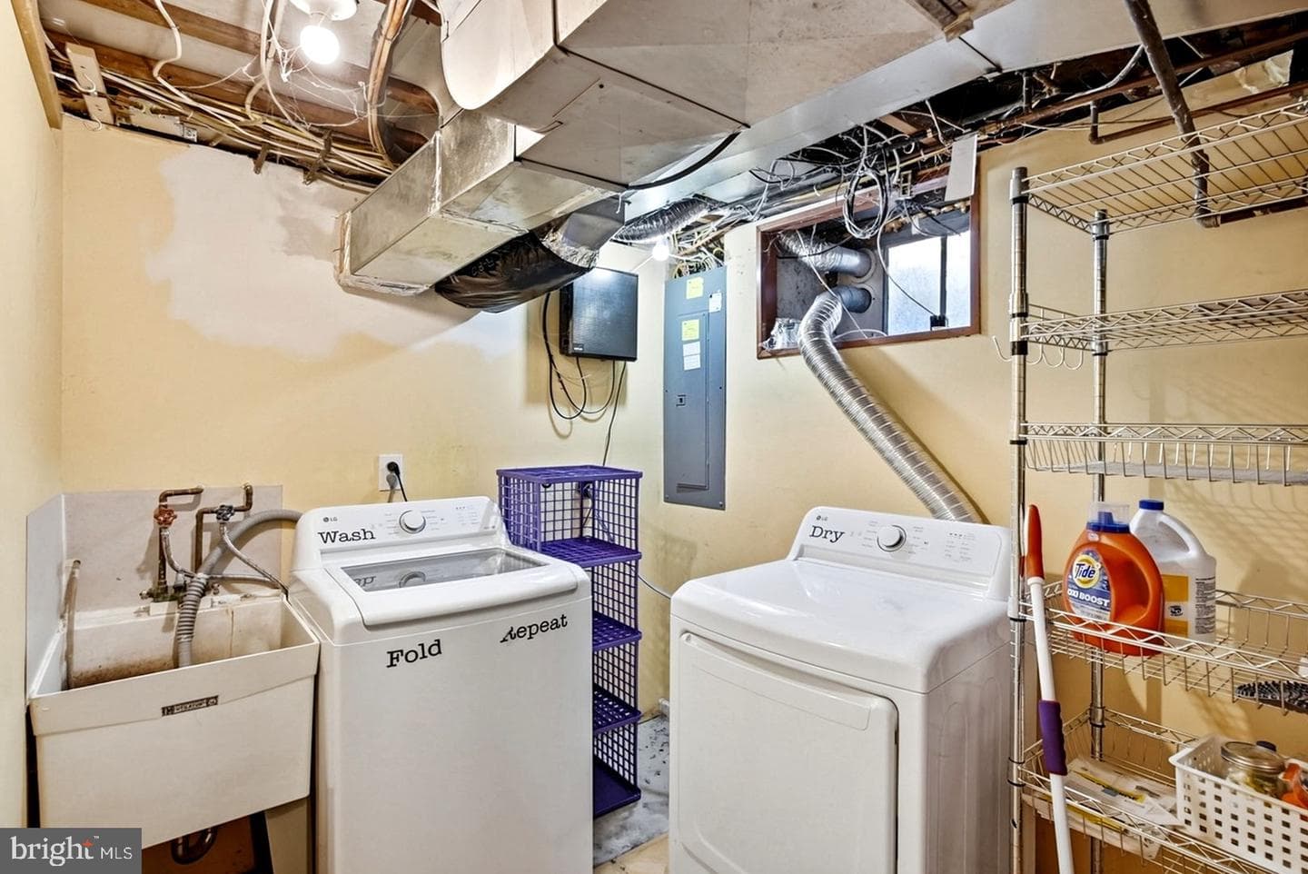 1526 James Road photo 64