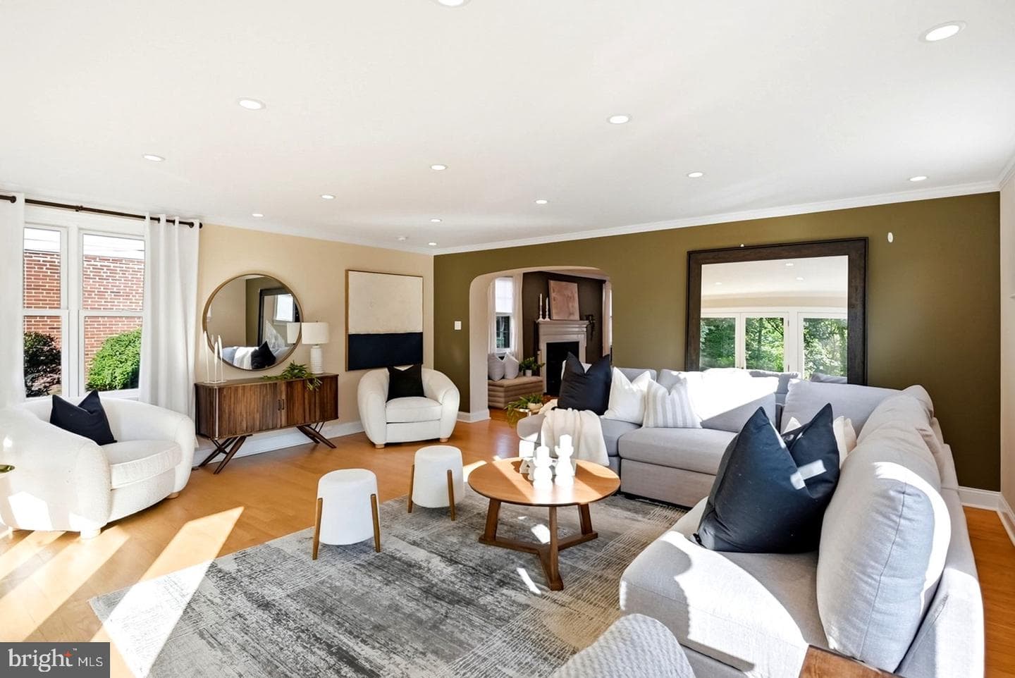 1526 James Road photo 9