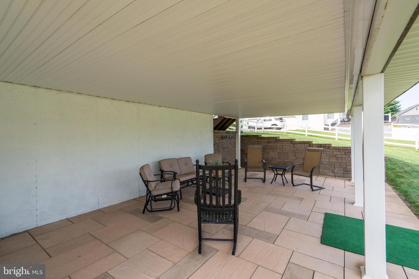 33 Knights Crest Court photo 46