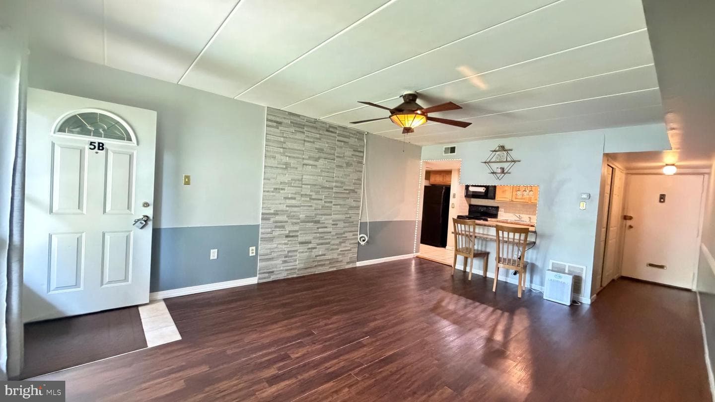 233 Township Line Road #5b photo 4