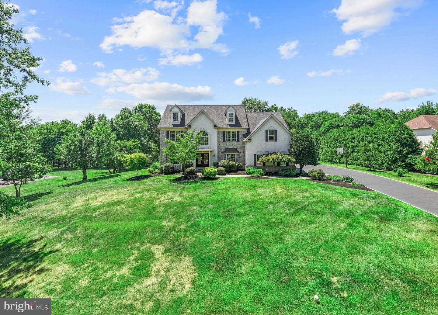 824 Warren Road photo 2