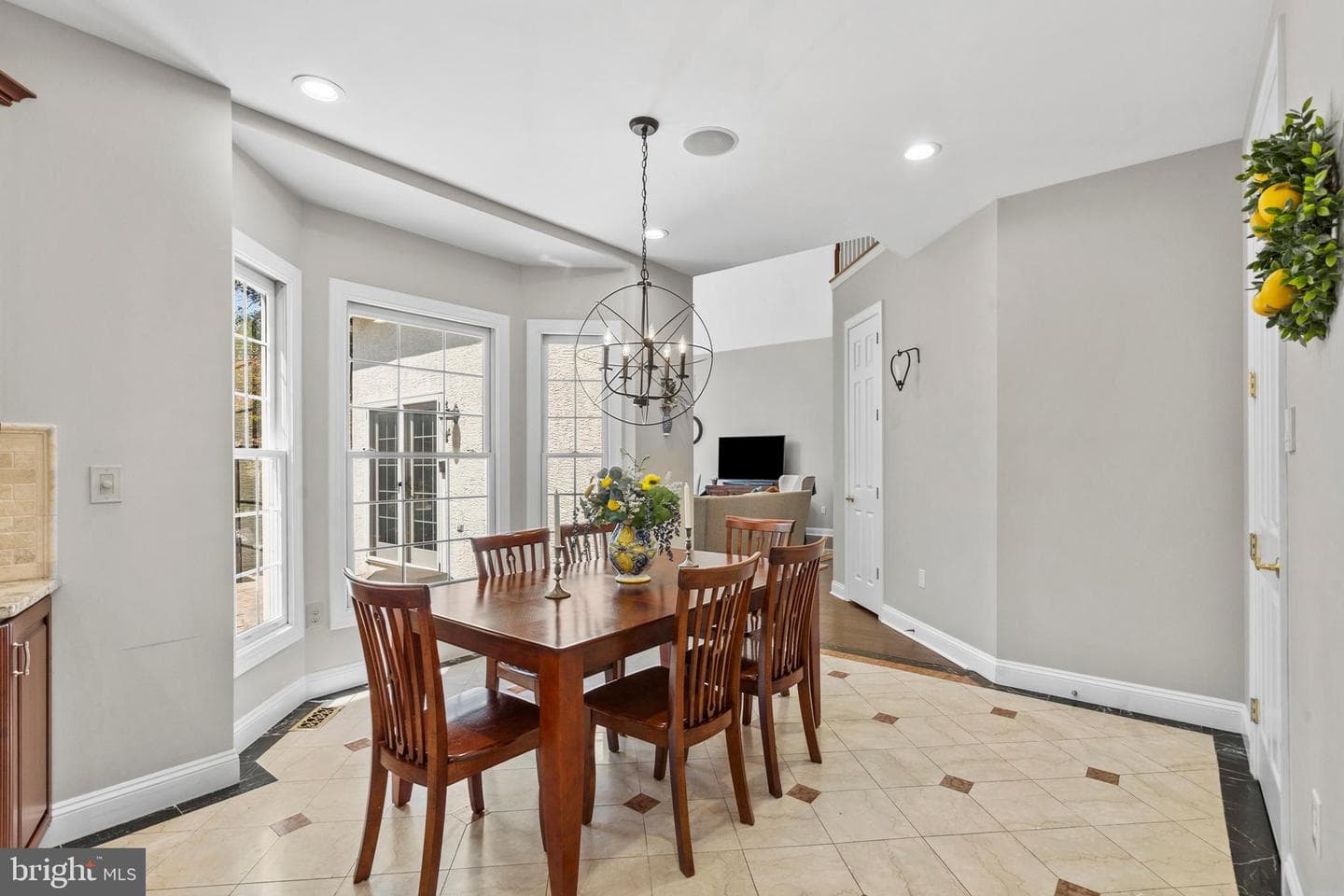 824 Warren Road photo 21