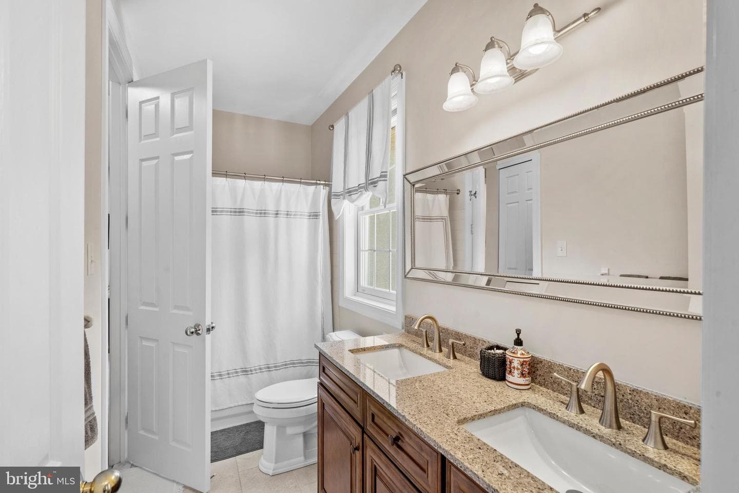 824 Warren Road photo 44