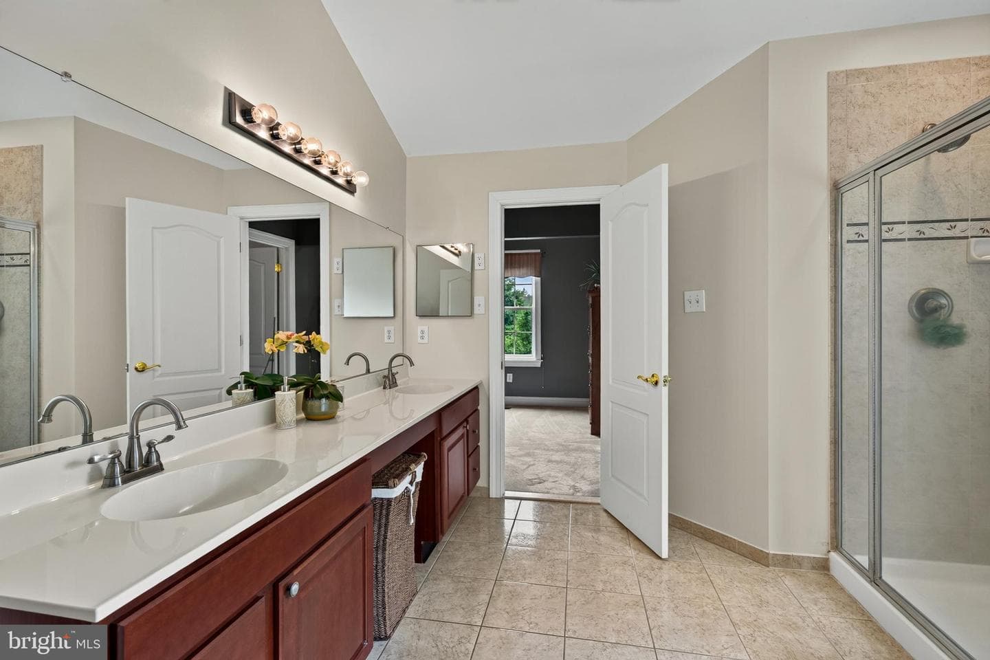 404 Maple Glen Circle photo 29