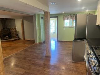 180 Pleasantview photo 11