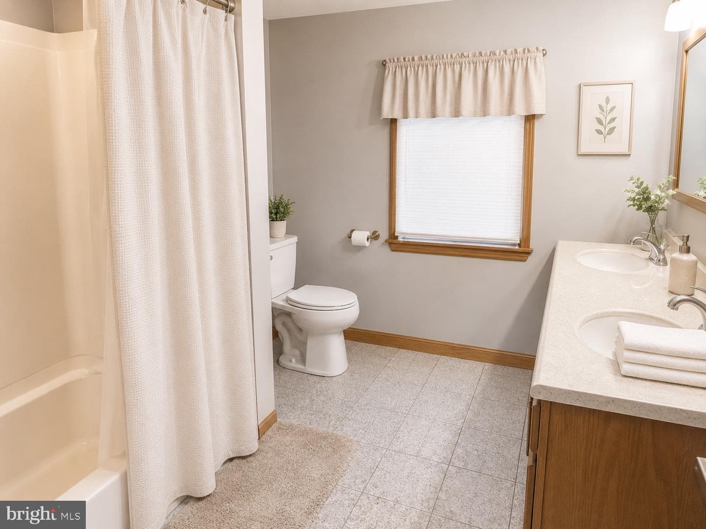 180 Pleasantview photo 18