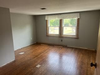 180 Pleasantview photo 25