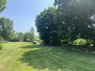 180 Pleasantview photo 4