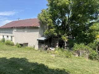 180 Pleasantview photo 42