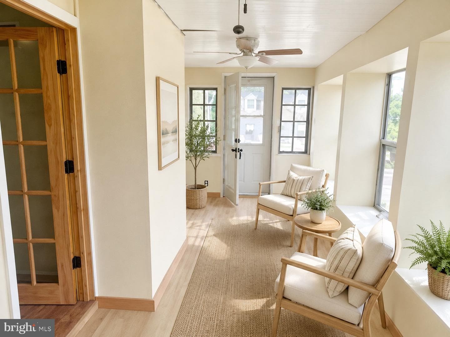 180 Pleasantview photo 8