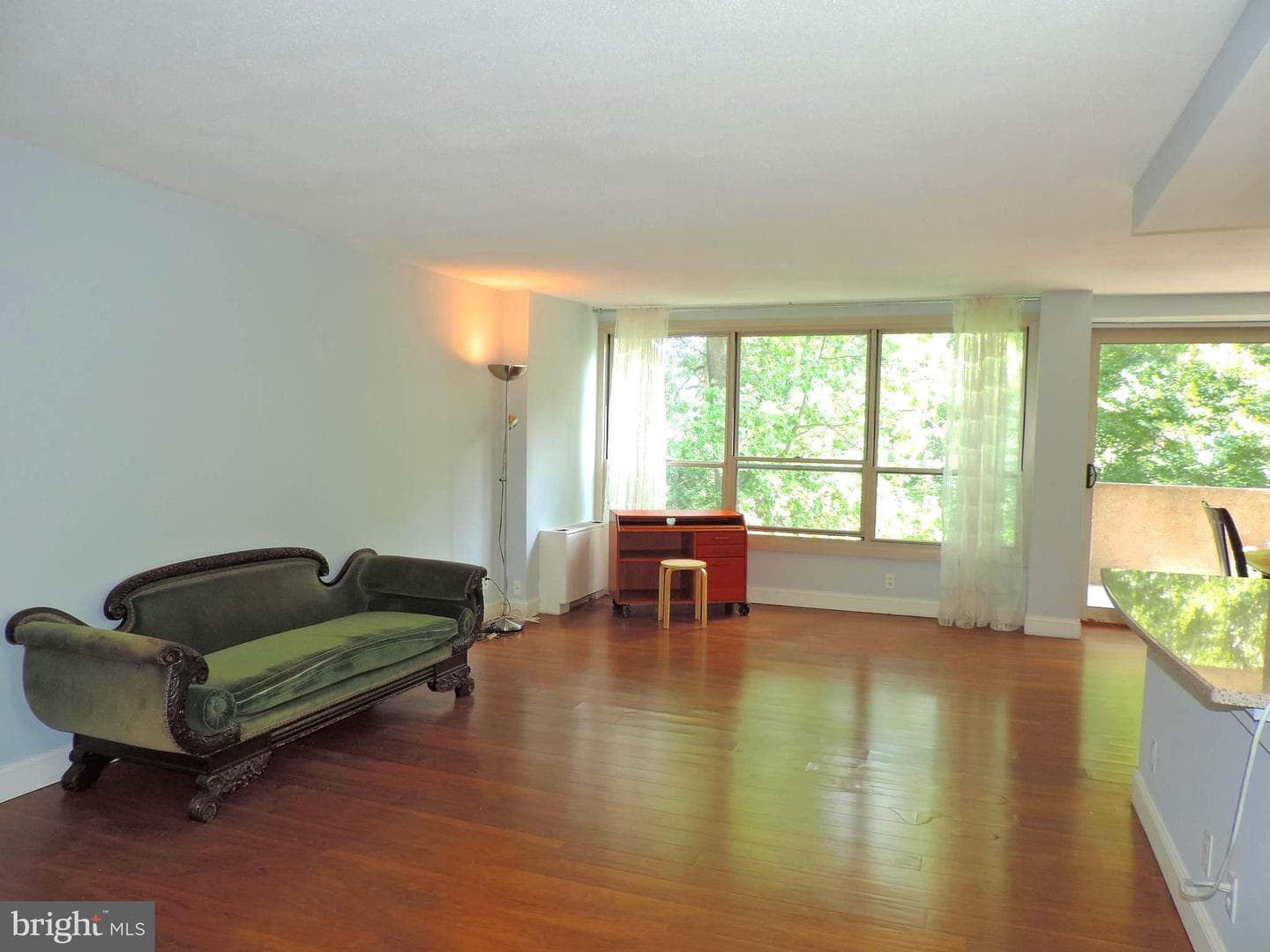 1001 City Avenue #E-923 photo 2