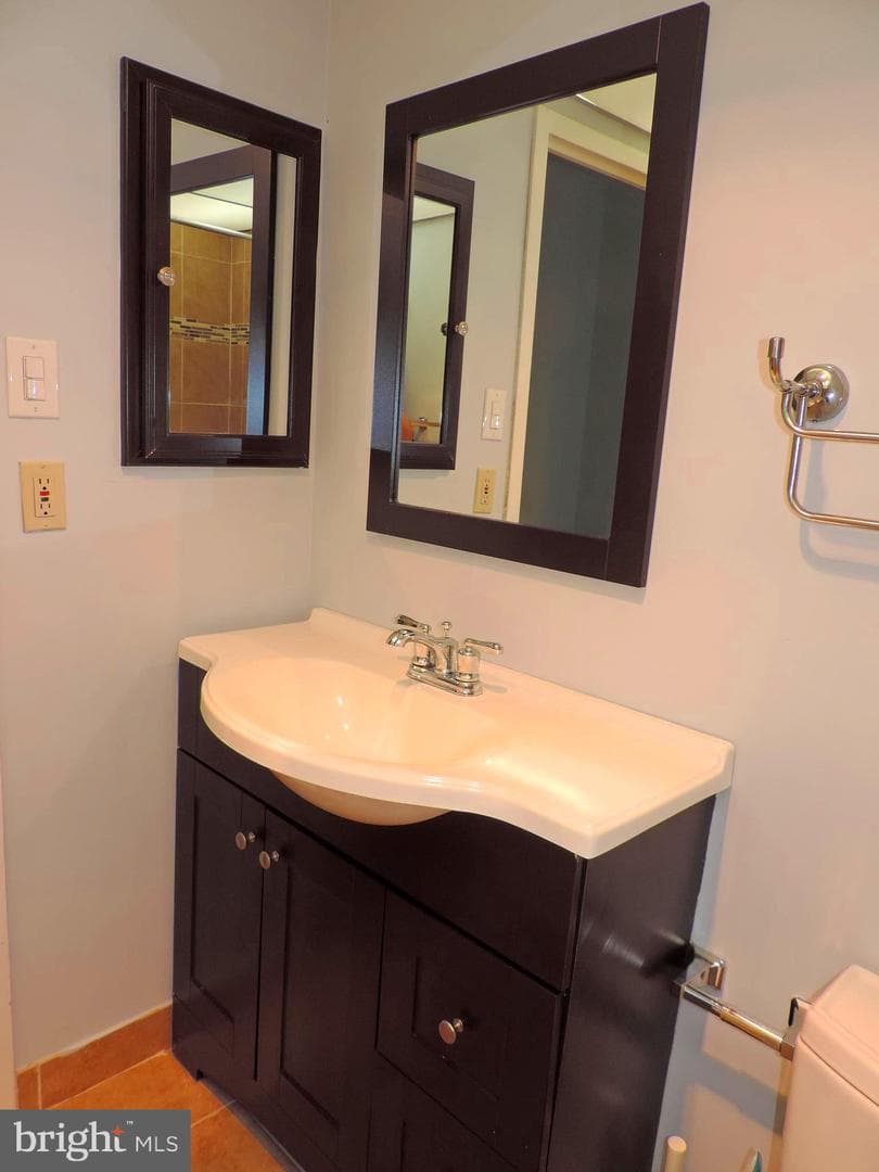 1001 City Avenue #E-923 photo 21