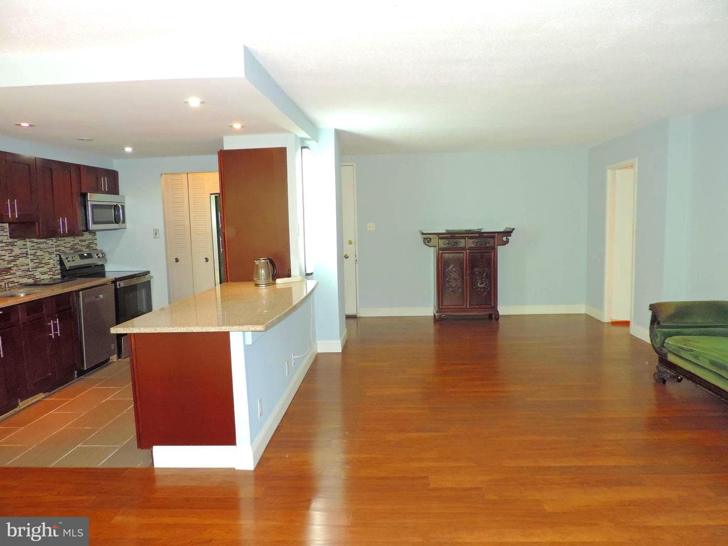 1001 City Avenue #E-923 photo 4