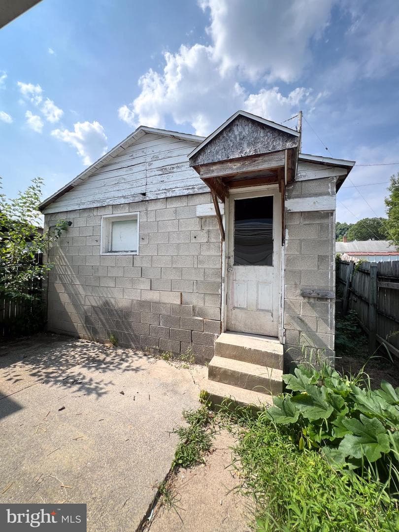 15 Reservoir Lane photo 19
