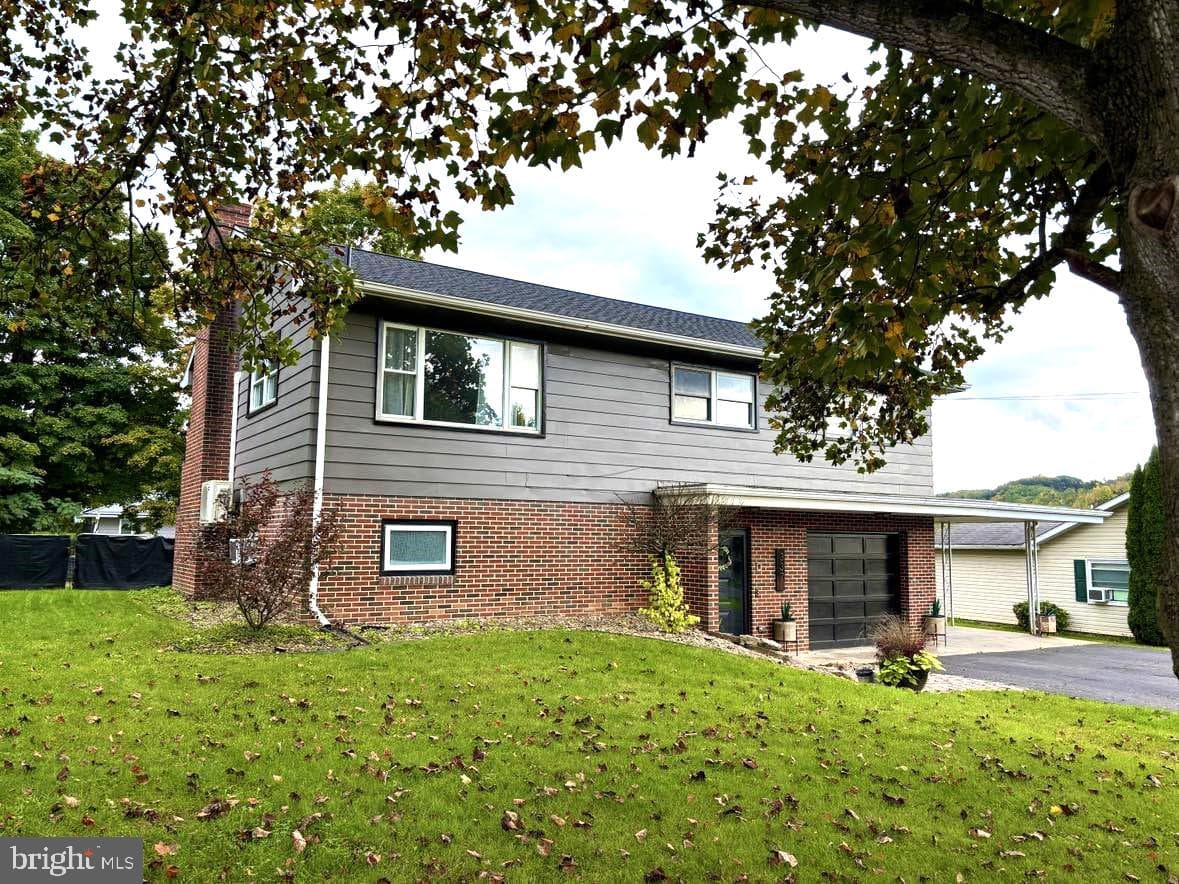 337 Cottage Place photo 2