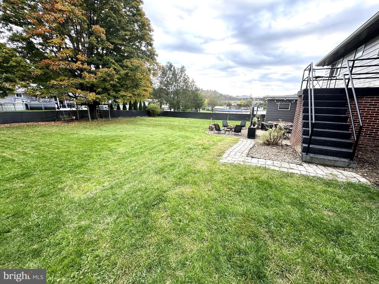 337 Cottage Place photo 36