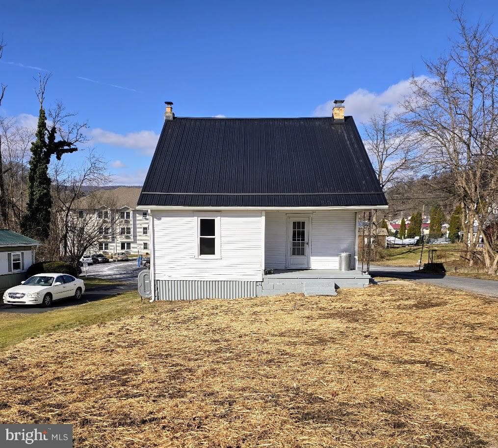 22 W Spanogle Avenue photo 4