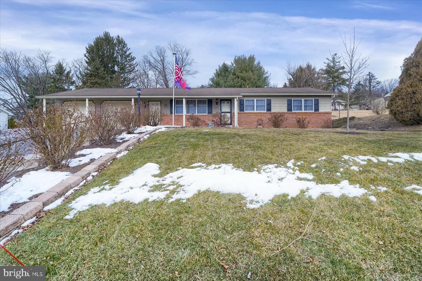 344 Holiday Lane photo 28