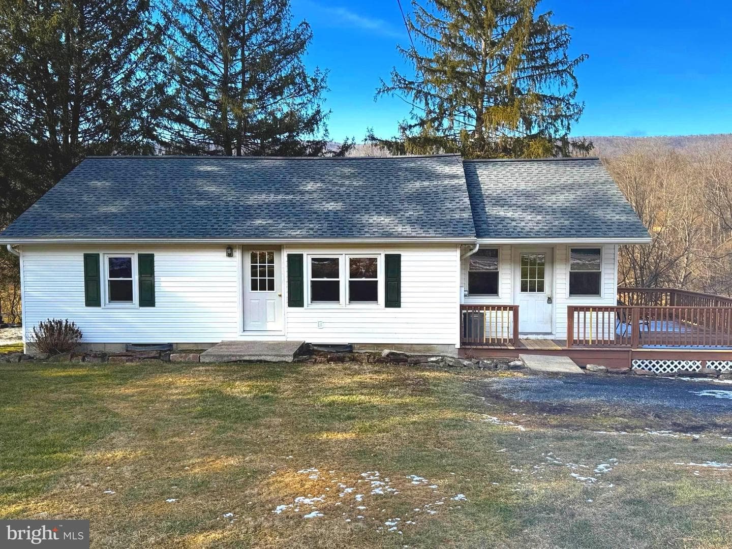 1219 Vira Road photo 1