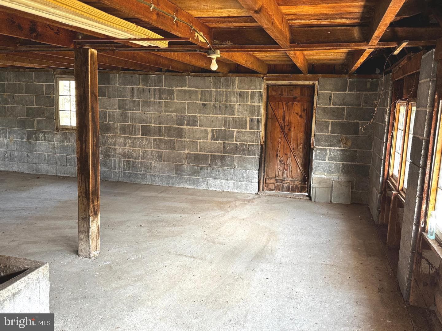 1219 Vira Road photo 49