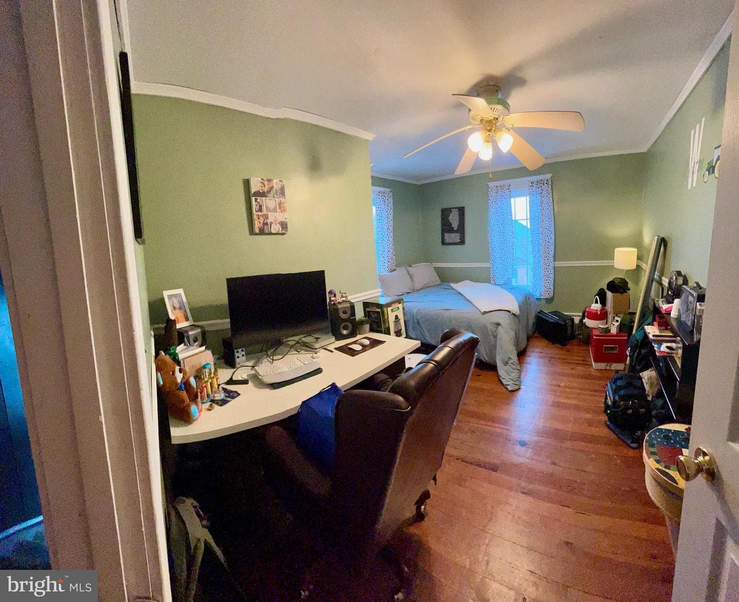 423 W 5th Street photo 15