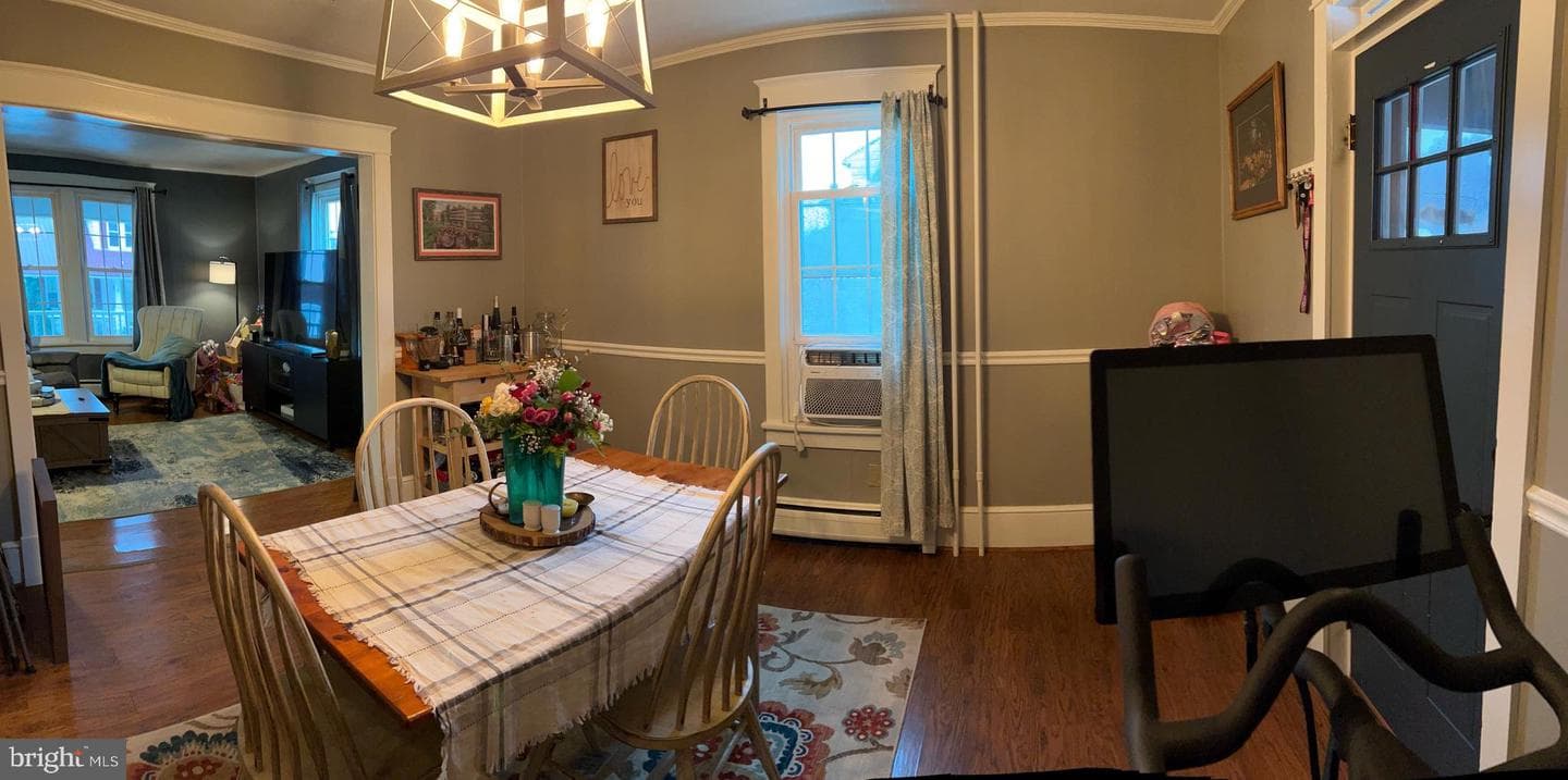 423 W 5th Street photo 6