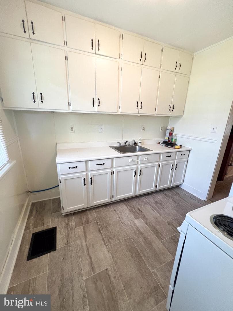 141 Third Street W photo 12