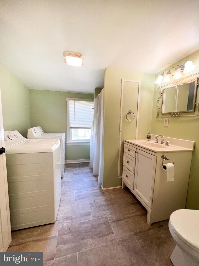 141 Third Street W photo 13